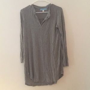 Gray tunic top